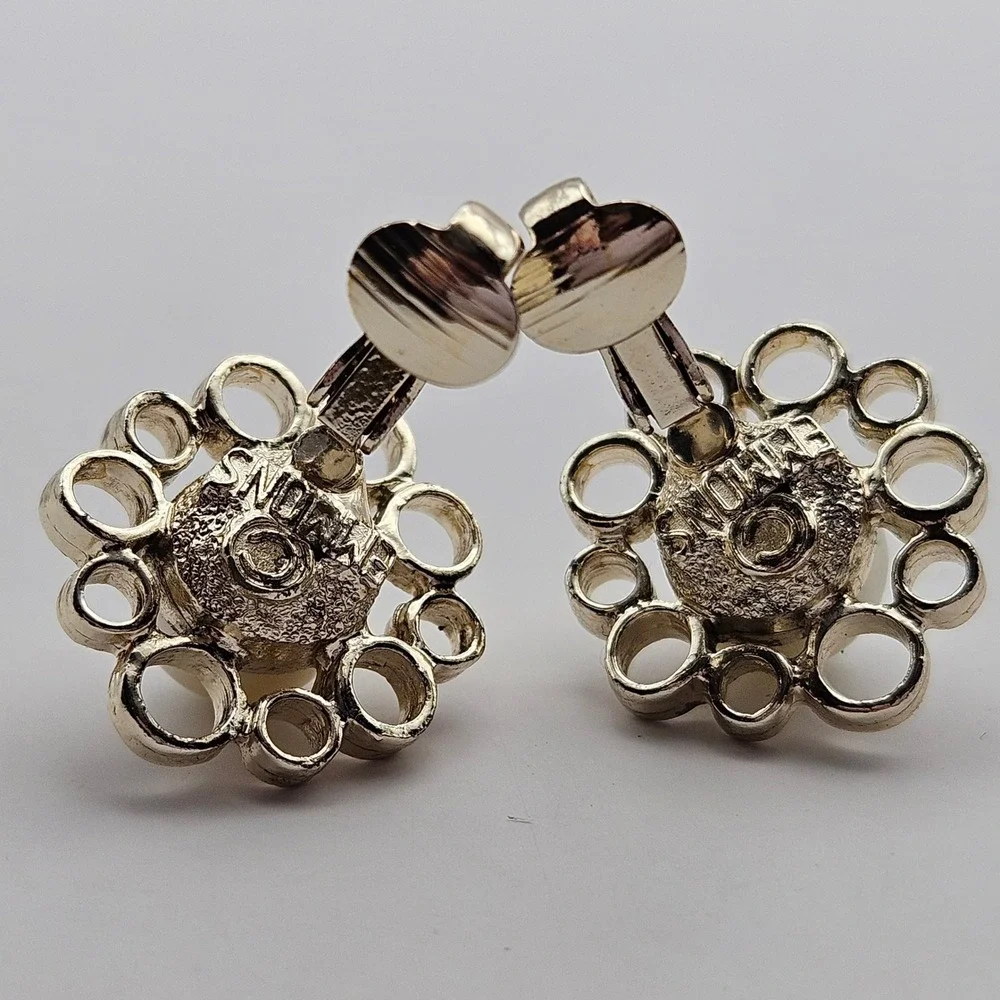 Emmons Vintage Gold Tone Faux Pearl Scalloped Flower Clip On Earrings